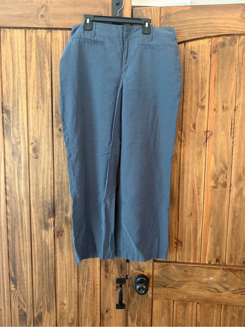 Loft slim wide leg crop blue pants size 6